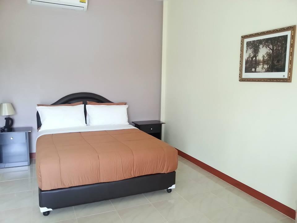 Palm Lodge Resort Nakhon Ratchasima Bagian luar foto